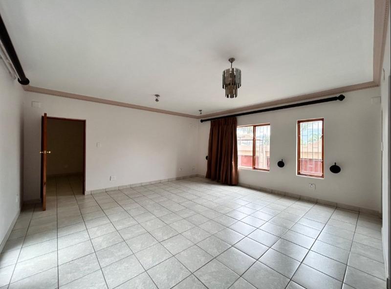 6 Bedroom Property for Sale in Birdwood Estate North West